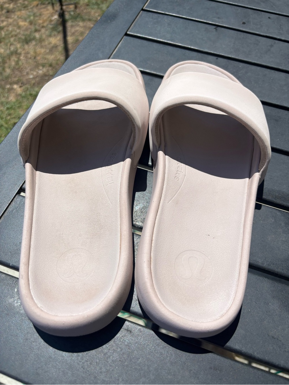 lululemon athletica Blush Slide Sandals - Padded Wide Strap - Picture 3 of 8